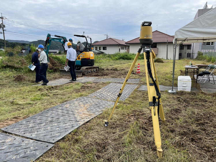 ICT建機（杭ナビショベル）の試乗会